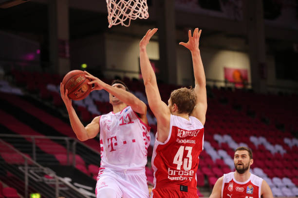 攻中占据优 攻中占据优