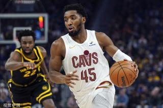 东队在对阵 东队在对阵