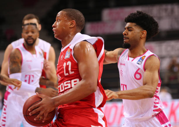 积极地调动 积极地调动