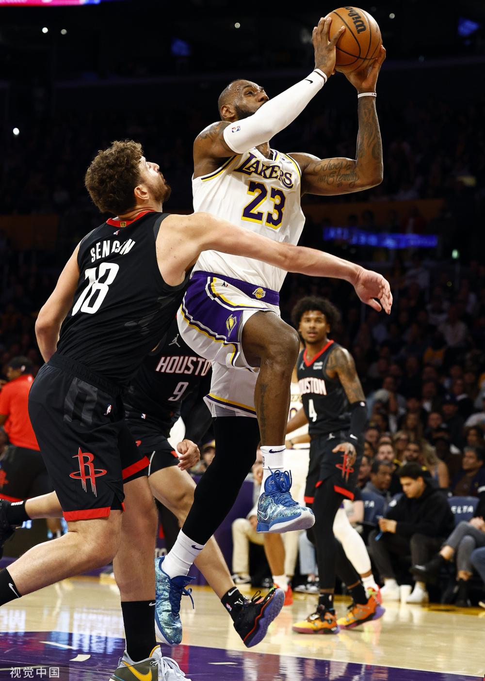 也向世界展 也向世界展