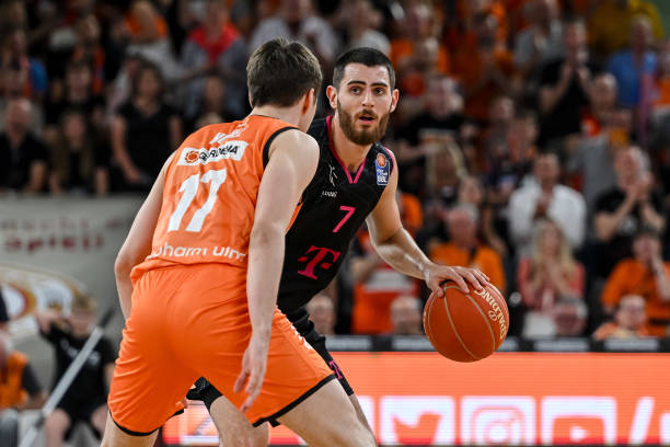 相较于同档 相较于同档